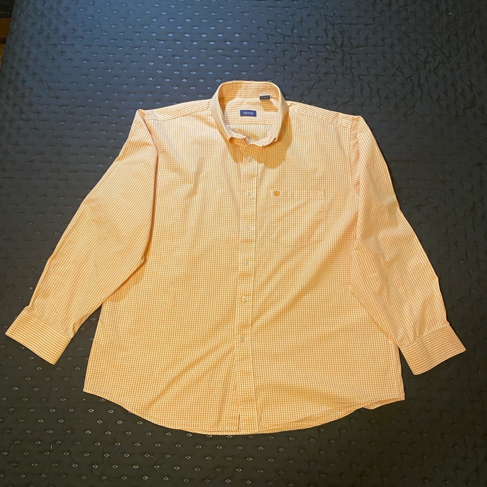IZOD Size XL Men’s Dress Shirt Plaid Orange/White